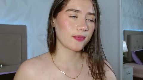 Snapshot of gwen_drew chatting on 02.14.26 Gwen Drew online show from 02.14.26