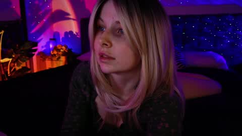 gwenhilton online show from 01.22.25