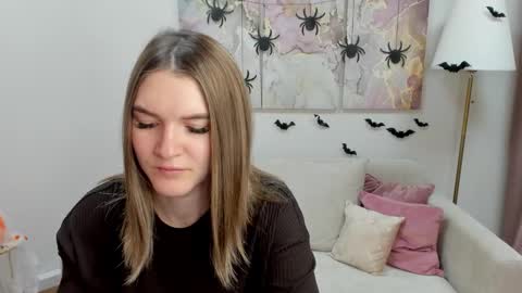 gwensmitt online show from 11.03.25