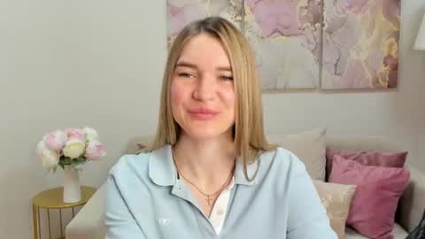 Snapshot of gwensmitt chatting on 06.10.26 gwensmitt online show from 06.10.26