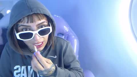 gyal_8_ online show from 10.25.25