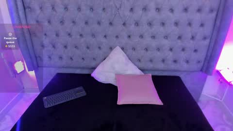 Snapshot of gyal_smith chatting on 05.19.26 Gyal Smith online show from 05.19.26
