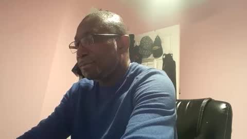 Snapshot of gyesaw1970 chatting on 11.25.25 gyesaw1970 online show from 11.25.25