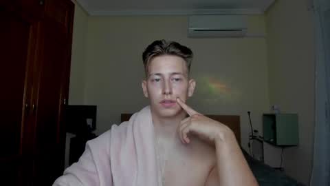 Oliver online show from 03.04.25