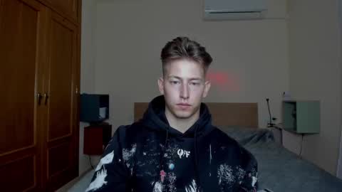 Oliver online show from 03.05.25