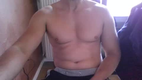 Snapshot of gymxxx_ chatting on 04.05.26 gymxxx_ online show from 04.05.26