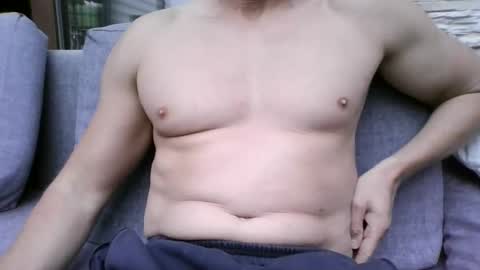 Snapshot of gymxxx_ chatting on 05.12.26 gymxxx_ online show from 05.12.26