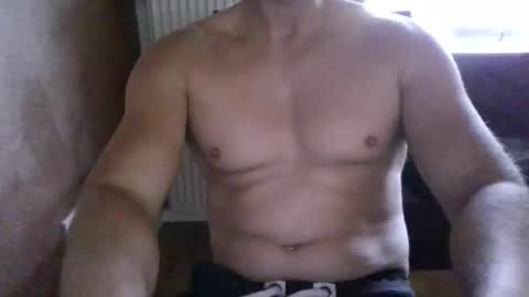 Snapshot of gymxxx_ chatting on 05.17.26 gymxxx_ online show from 05.17.26