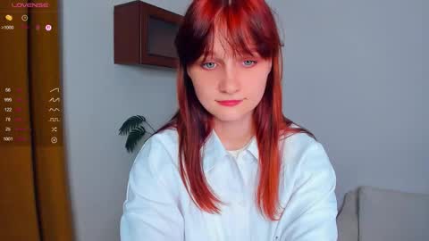 Kelly  Lilly online show from 09.23.25