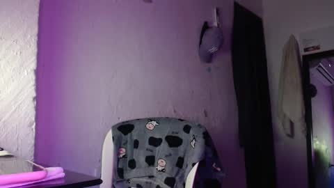 hadesmit1 online show from 03.18.26