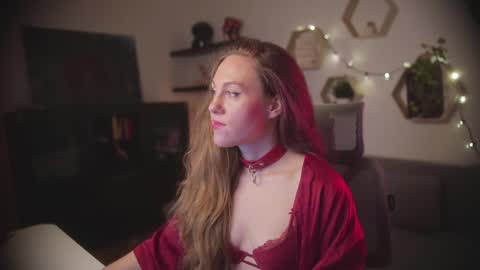 Snapshot of hahayessihaveone chatting on 10.26.25 hahayessihaveone online show from 10.26.25