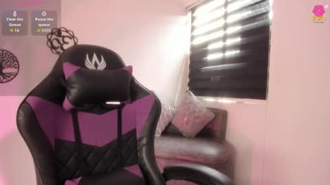 Hailee online show from 03.30.26