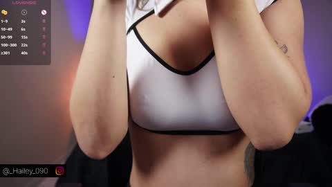 Hailey online show from 10.08.25