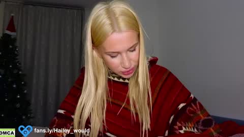 Snapshot of hailey_would chatting on 02.01.25 hailey_would online show from 02.01.25