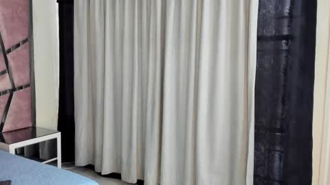 Hailey online show from 09.21.25