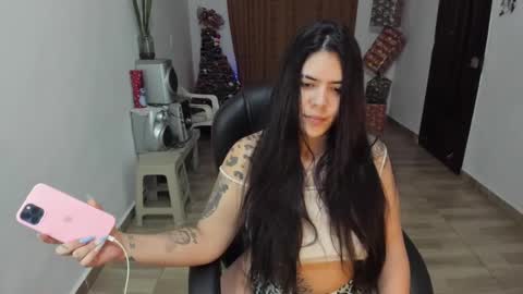 Snapshot of haileyevans chatting on 12.11.24 Greth online show from 12.11.24