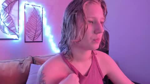 Hailey online show from 12.05.25