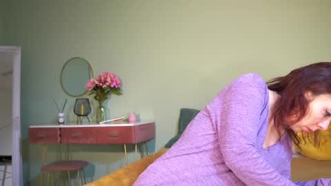 Hailey online show from 02.12.25