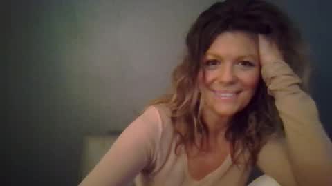 Hailey online show from 12.14.25