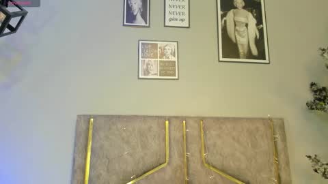 haileystonei online show from 02.09.26