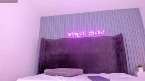 Snapshot of haily_b chatting on 03.08.25 Haily online show from 03.08.25