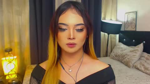 Snapshot of hailywilson chatting on 01.07.25 haily online show from 01.07.25