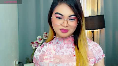 Snapshot of hailywilson chatting on 03.03.25 haily online show from 03.03.25