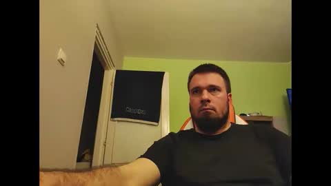 Snapshot of hairy_guy007 chatting on 12.22.24 hairy_guy007 online show from 12.22.24