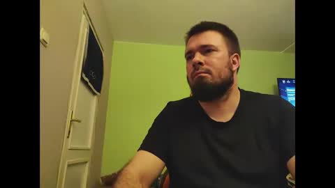 Snapshot of hairy_guy007 chatting on 12.28.24 hairy_guy007 online show from 12.28.24