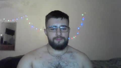 Snapshot of hairy_man_69_ chatting on 03.12.25 horny online show from 03.12.25
