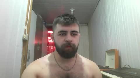 Snapshot of hairy_man_69_ chatting on 12.16.25 horny online show from 12.16.25