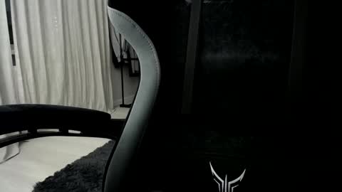 Snapshot of hairycuss chatting on 01.11.25 Adam online show from 01.11.25