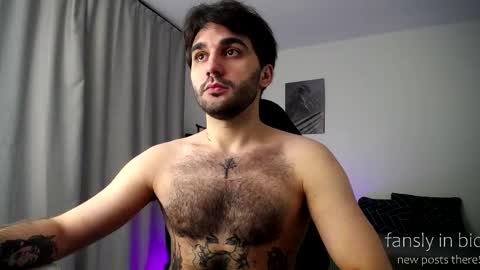 Snapshot of hairycuss chatting on 04.08.26 Adam online show from 04.08.26