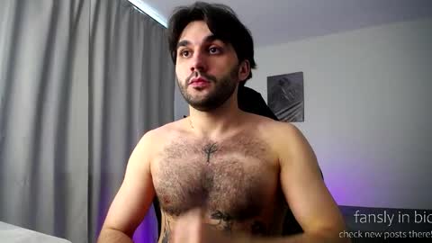 Snapshot of hairycuss chatting on 05.09.26 Adam online show from 05.09.26