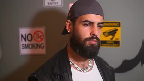 Snapshot of hairyrobxxx chatting on 11.26.25 HairyRobXxX online show from 11.26.25