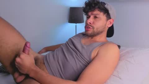 Independent       model  online show from 12.16.25