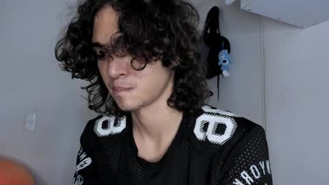 Snapshot of halan_jr chatting on 12.13.24 halan online show from 12.13.24