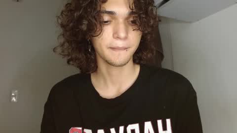 Snapshot of halan_jr chatting on 12.14.24 halan online show from 12.14.24