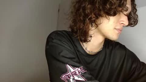 Snapshot of halan_jr chatting on 12.20.24 halan online show from 12.20.24