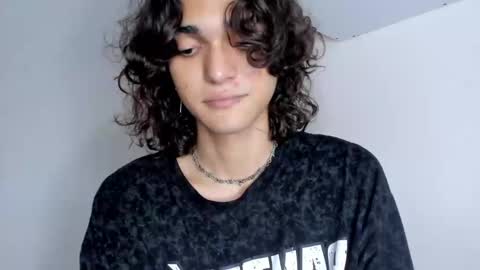 Snapshot of halan_jr chatting on 12.23.24 halan online show from 12.23.24