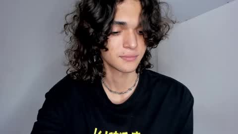 Snapshot of halan_jr chatting on 12.30.24 halan online show from 12.30.24