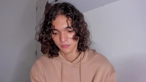 Snapshot of halan_jr chatting on 01.17.25 halan online show from 01.17.25