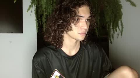 Snapshot of halan_jr chatting on 01.31.25 halan online show from 01.31.25