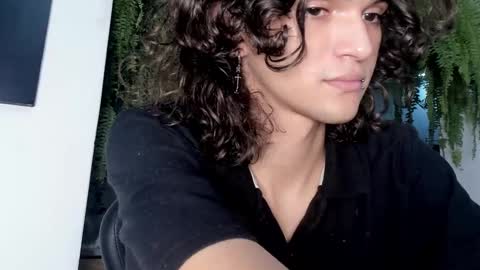 Snapshot of halan_jr chatting on 02.06.25 halan online show from 02.06.25