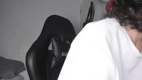 Snapshot of halan_jr chatting on 02.24.25 halan online show from 02.24.25