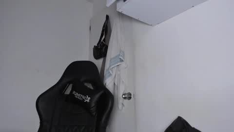 Snapshot of halan_jr chatting on 02.24.25 halan online show from 02.24.25