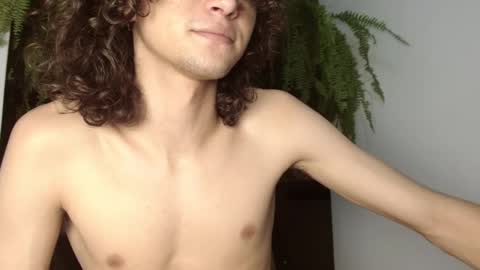 Snapshot of halan_jr chatting on 03.07.25 halan online show from 03.07.25