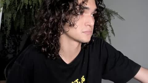 Snapshot of halan_jr chatting on 03.08.25 halan online show from 03.08.25