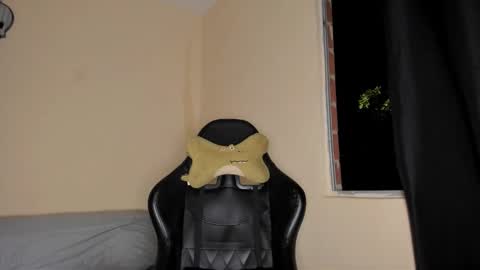 Snapshot of halan_jr chatting on 11.02.25 halan online show from 11.02.25