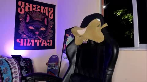 Snapshot of halan_jr chatting on 11.10.25 halan online show from 11.10.25